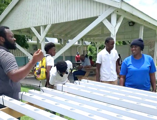 Press Release: Pares Secondary Receives Hydroponic Unit from GARD Center